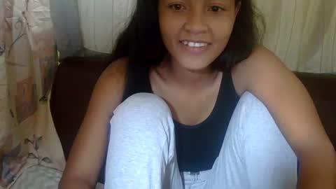 prettychoux online show from April 4, 8:17 pm