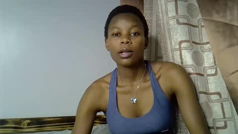 Snapshot of prettycoco_ chatting on May 1, 1:37 pm coco online show from May 1, 1:37 pm