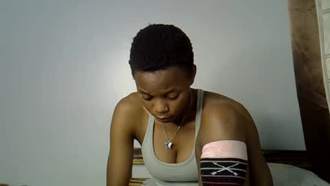 Snapshot of prettycoco_ chatting on May 4, 1:12 am coco online show from May 4, 1:12 am