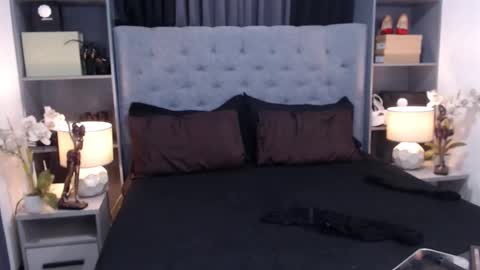 JANE online show from December 19, 11:57 pm