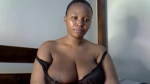 Snapshot of prettydey1 chatting on May 29, 7:01 pm prettydey1 online show from May 29, 7:01 pm