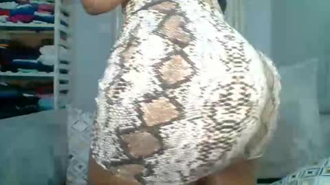 Snapshot of prettyela chatting on September 10, 12:43 am PrettyEla online show from September 10, 12:43 am