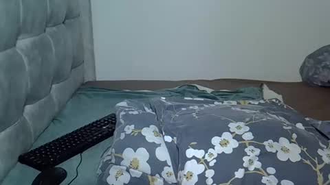 Snapshot of prettyelsie chatting on January 15, 1:59 pm Prettiesexxy online show from January 15, 1:59 pm