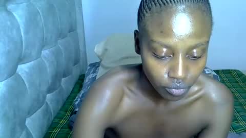 Prettiesexxy online show from April 4, 9:23 pm