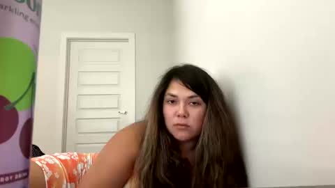 Snapshot of prettylatinamomma01 chatting on October 11, 8:29 pm prettylatinamomma01 online show from October 11, 8:29 pm
