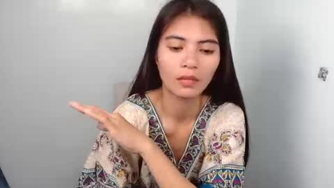Snapshot of prettylittle_lady chatting on May 19, 2:01 pm prettylittle_lady online show from May 19, 2:01 pm