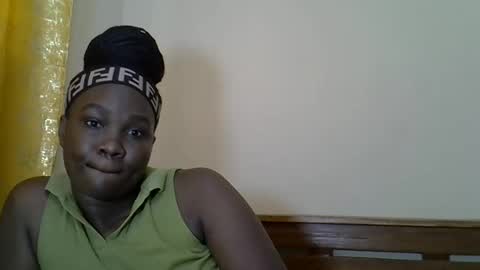 Snapshot of prettyliz30 chatting on April 30, 8:09 am LILIAN online show from April 30, 8:09 am