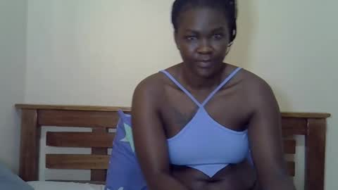 Snapshot of prettyliz30 chatting on May 3, 7:14 am LILIAN online show from May 3, 7:14 am