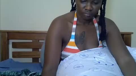 Snapshot of prettyliz30 chatting on May 28, 1:36 am LILIAN online show from May 28, 1:36 am