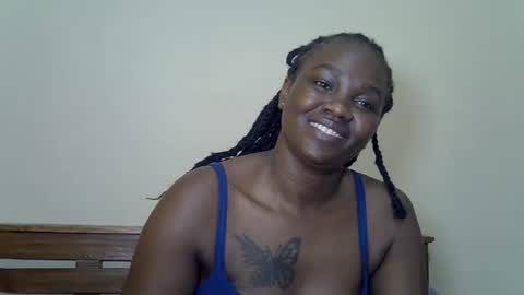 Snapshot of prettyliz30 chatting on June 1, 6:20 pm LILIAN online show from June 1, 6:20 pm