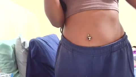 prettylondond online show from July 6, 7:16 am
