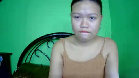 Snapshot of prettymae756493 chatting on May 8, 2:17 am prettymae756493 online show from May 8, 2:17 am