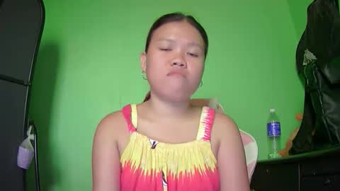 Snapshot of prettymae756493 chatting on June 8, 6:03 am prettymae756493 online show from June 8, 6:03 am