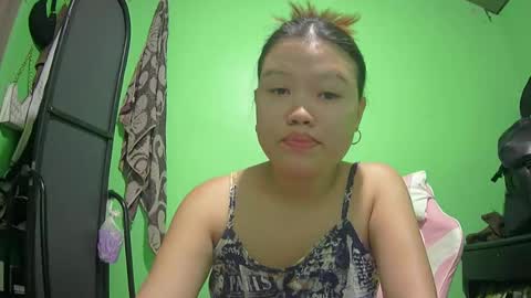 Snapshot of prettymae756493 chatting on June 13, 8:12 am prettymae756493 online show from June 13, 8:12 am