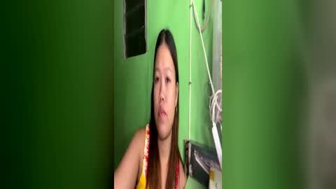 Snapshot of prettymae756493 chatting on June 18, 1:48 pm prettymae756493 online show from June 18, 1:48 pm