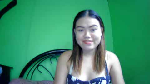 Snapshot of prettymae756493 chatting on June 29, 5:03 am prettymae756493 online show from June 29, 5:03 am