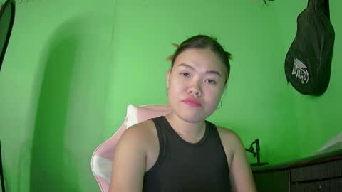Snapshot of prettymae756493 chatting on June 30, 11:33 am prettymae756493 online show from June 30, 11:33 am