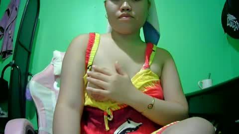 Snapshot of prettymae756493 chatting on July 11, 5:32 am prettymae756493 online show from July 11, 5:32 am