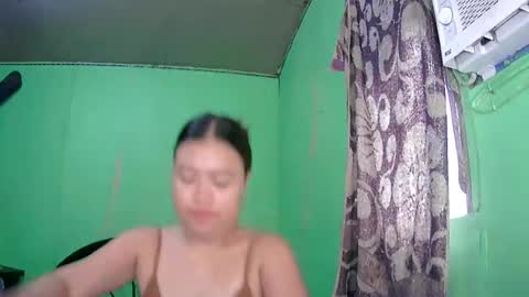 Snapshot of prettymae756493 chatting on July 24, 12:08 am prettymae756493 online show from July 24, 12:08 am