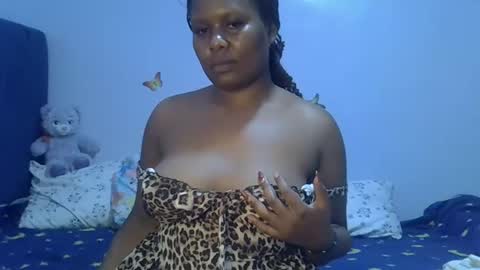 Snapshot of prettymel1 chatting on March 20, 10:03 pm prettymel1 online show from March 20, 10:03 pm