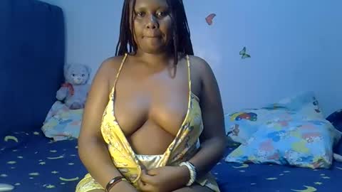 Snapshot of prettymel1 chatting on April 9, 9:20 pm prettymel1 online show from April 9, 9:20 pm