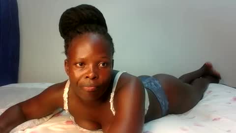 Melly online show from February 6, 6:55 pm