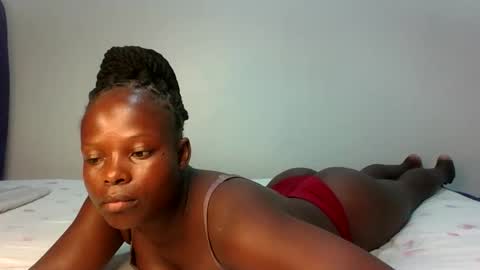 Melly online show from February 10, 1:10 am