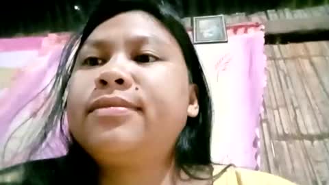 Snapshot of prettyneca5991 chatting on April 27, 11:03 pm prettyneca5991 online show from April 27, 11:03 pm