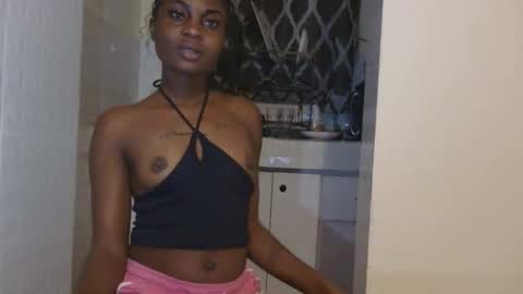 Snapshot of prettypety892182 chatting on September 9, 1:27 am prettypety892182 online show from September 9, 1:27 am