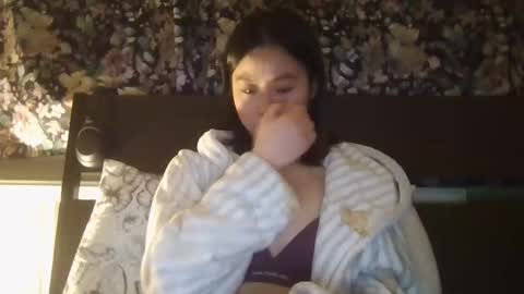 Snapshot of prettypussyblackcat chatting on February 3, 12:20 am prettypussyblackcat online show from February 3, 12:20 am