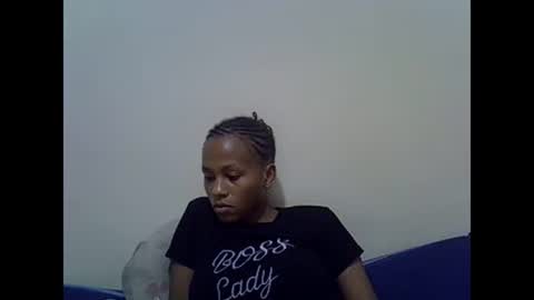 Snapshot of prettyqueenn1 chatting on January 26, 11:08 pm sharon online show from January 26, 11:08 pm