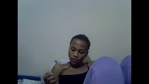 Snapshot of prettyqueenn1 chatting on February 4, 4:29 pm sharon online show from February 4, 4:29 pm