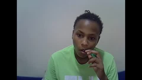 Snapshot of prettyqueenn1 chatting on February 8, 11:45 pm sharon online show from February 8, 11:45 pm