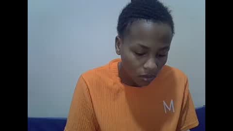 Snapshot of prettyqueenn1 chatting on February 23, 11:33 am sharon online show from February 23, 11:33 am