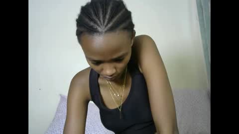 Snapshot of prettyquiny254 chatting on September 16, 12:50 pm prettyquiny254 online show from September 16, 12:50 pm