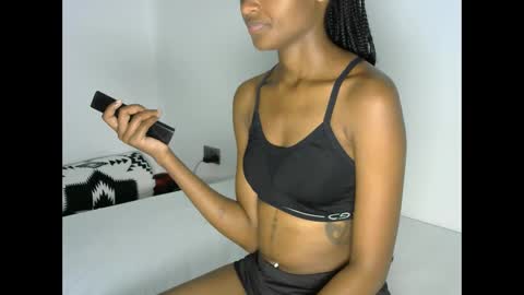 Snapshot of prettyquiny254 chatting on October 17, 2:30 pm prettyquiny254 online show from October 17, 2:30 pm