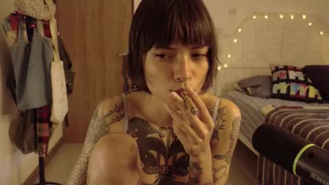 Juli online show from March 3, 8:59 pm