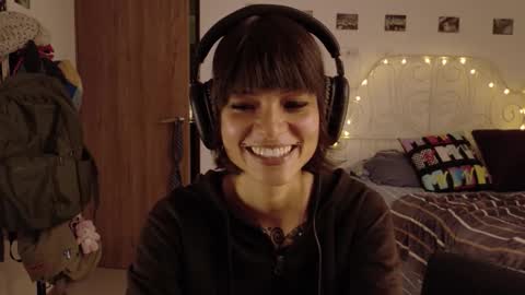 Juli online show from March 18, 2:15 am