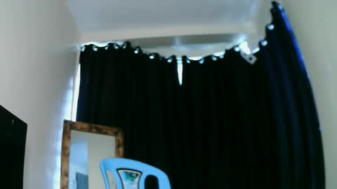 Snapshot of prettyreen chatting on June 6, 8:52 am prettyreen online show from June 6, 8:52 am