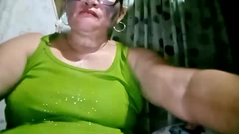 Snapshot of prettyrose01 chatting on June 6, 1:05 pm prettyrose01 online show from June 6, 1:05 pm