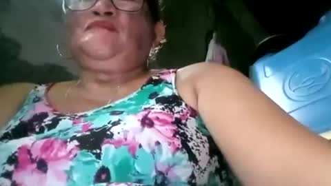 Snapshot of prettyrose01 chatting on June 13, 9:51 am prettyrose01 online show from June 13, 9:51 am