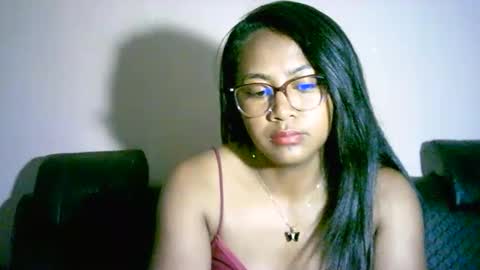 Snapshot of prettysexy3601 chatting on April 29, 1:43 am prettysexy3601 online show from April 29, 1:43 am