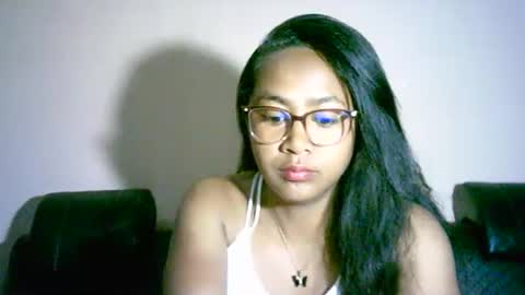 Snapshot of prettysexy3601 chatting on June 2, 3:19 am prettysexy3601 online show from June 2, 3:19 am