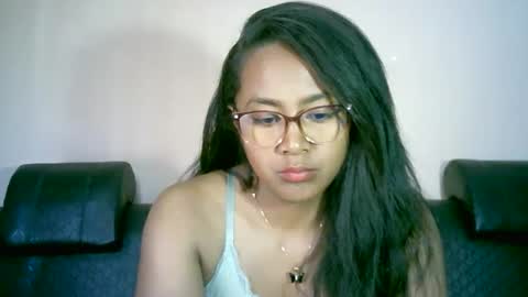 Snapshot of prettysexy3601 chatting on June 5, 7:58 am prettysexy3601 online show from June 5, 7:58 am