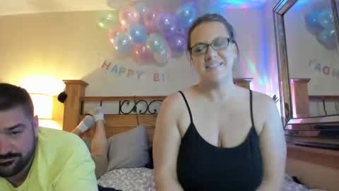 Snapshot of prettystarmn chatting on May 28, 3:59 am prettystarmn online show from May 28, 3:59 am