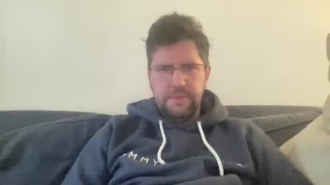 Snapshot of previewh chatting on March 31, 8:37 am PreviewH online show from March 31, 8:37 am