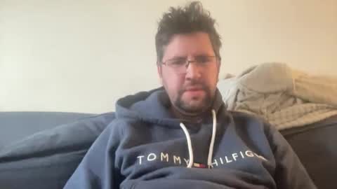 Snapshot of previewh chatting on April 4, 2:14 pm PreviewH online show from April 4, 2:14 pm