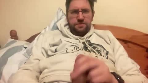 Snapshot of previewh chatting on April 13, 8:36 pm PreviewH online show from April 13, 8:36 pm