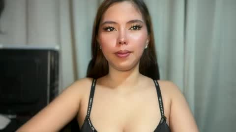 Snapshot of pricelessbeautyxxx chatting on July 14, 1:06 pm TINA online show from July 14, 1:06 pm
