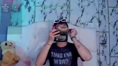 Snapshot of prince_apolo chatting on January 13, 8:58 pm Apolo online show from January 13, 8:58 pm